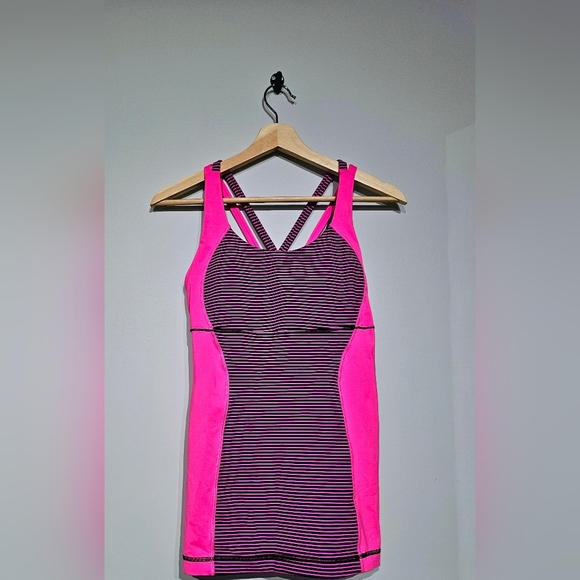 LULULEMON Womens Energy Tank Top Shelf Bra Padded Size 4-6 Striped Pink - Picture 1 of 4